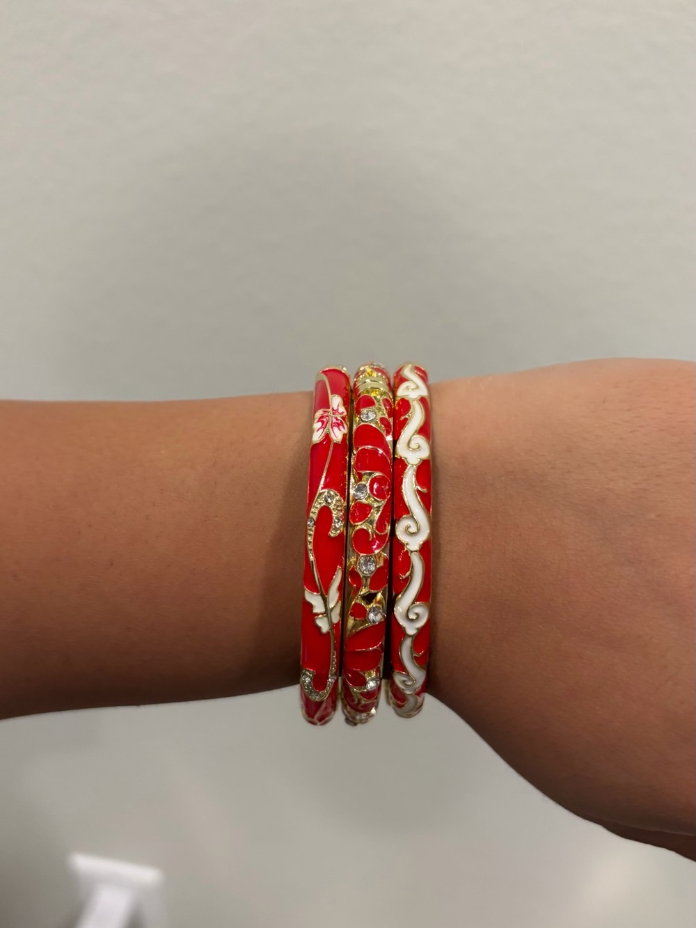 Red and White Enamel Floral Bangle Set - Women Jewelry